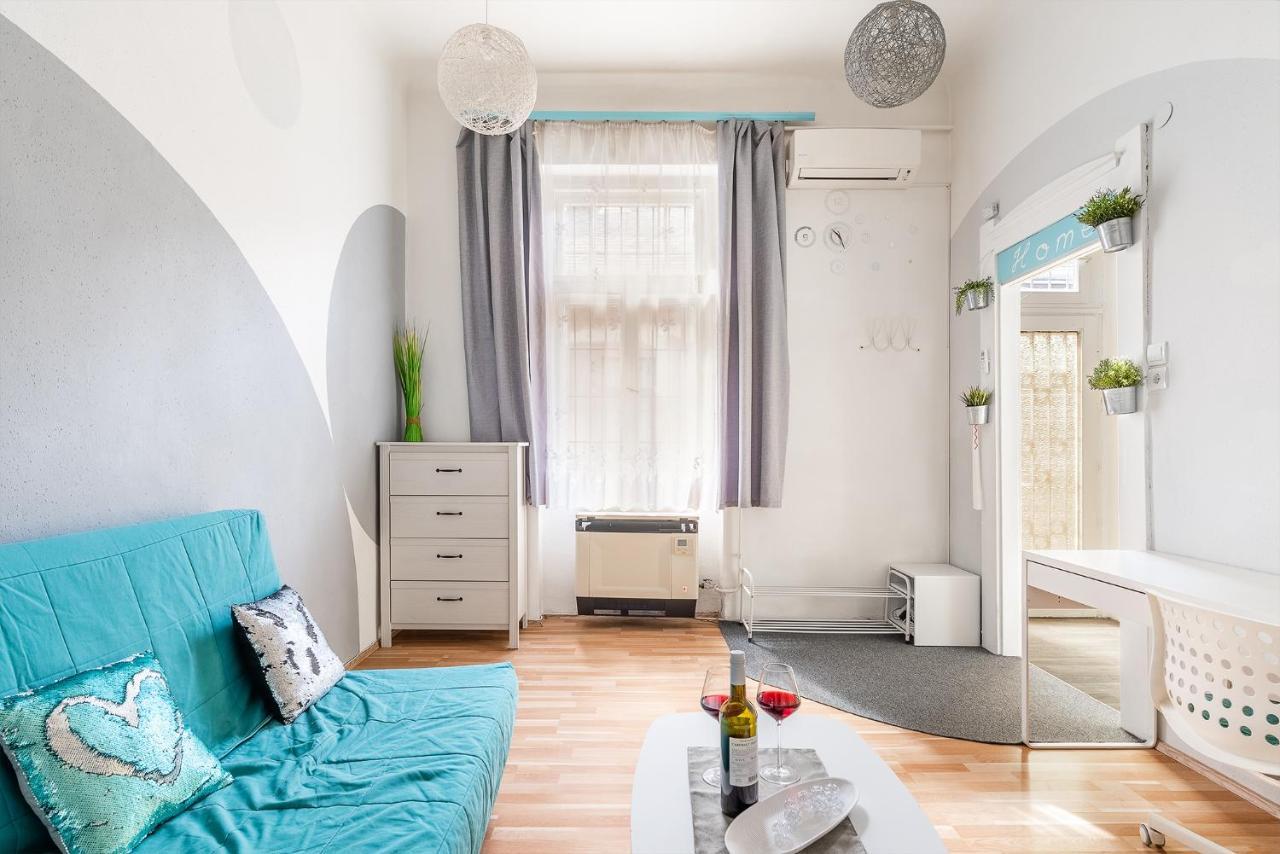 Sunny Dots Apartment - Free Parking! Budapest Bagian luar foto